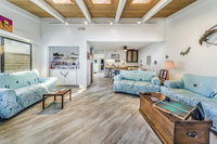 9 HB Fun House Steps to the Sand Jacuzzi Bikes  Foosball Table Accommodation Alabama