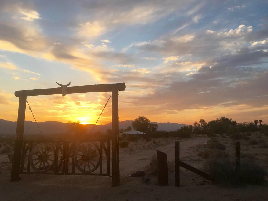 Adobe In The Palms Joshua Tree Park - thumb 0