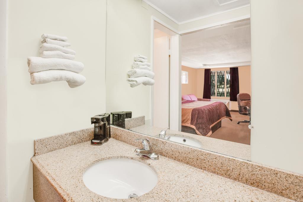 Apple Tree Inn - thumb 3