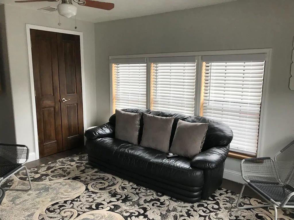 Artist's Loft @  The Space By Gulf Life - thumb 3