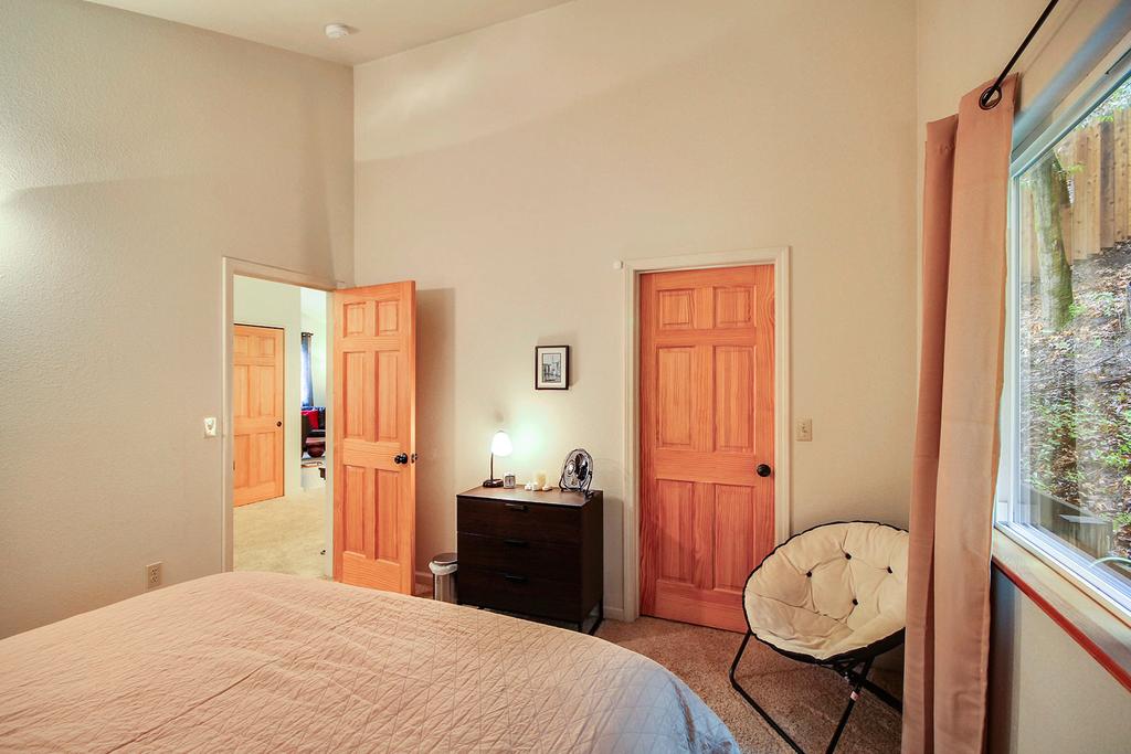 Austral Moon - thumb 2