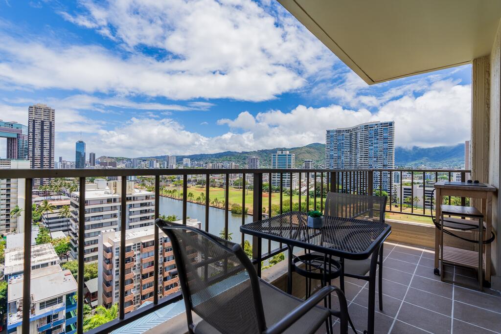 Awesome Views Studio In Waikiki - thumb 1