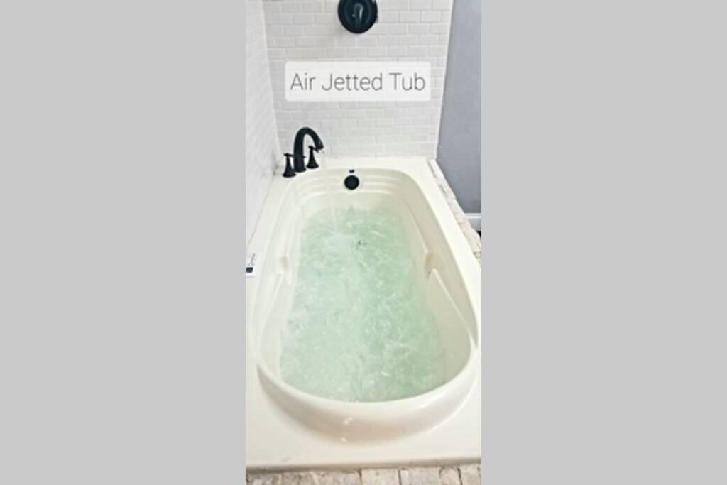 Baltimore Event Space Huge Spa Tub Parties Welcomed - thumb 1