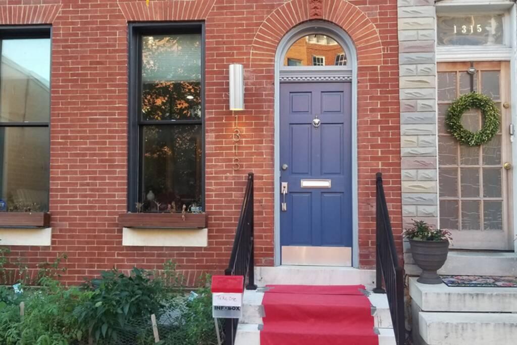 Baltimore Event Space Huge Spa Tub Parties Welcomed - thumb 2