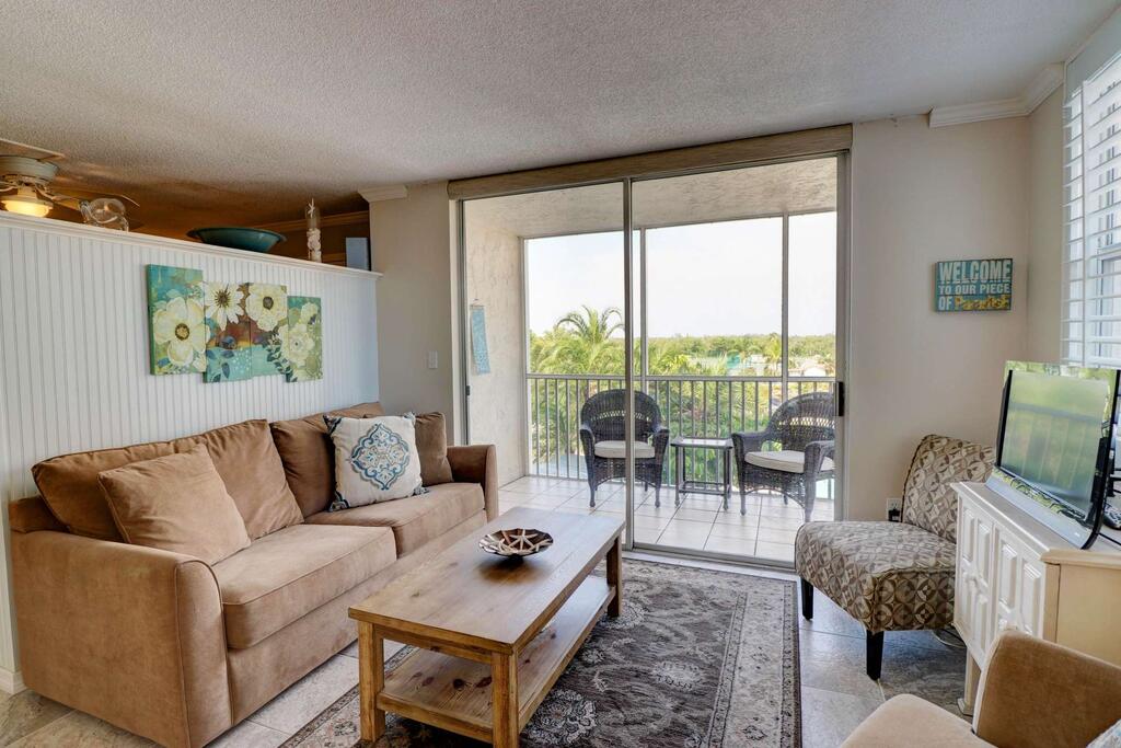 Beach & Tennis 1301 - thumb 0