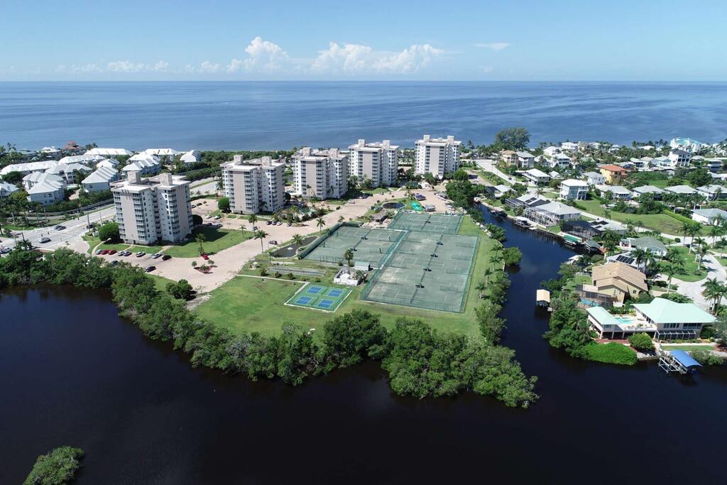 Beach & Tennis 2005 - thumb 1