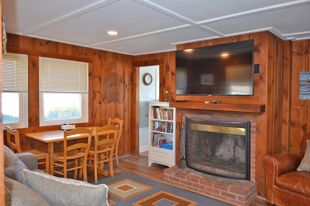 Beach Bungalow - thumb 1