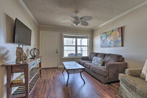 Beachfront Gulf Shores Condo With Pool Access!