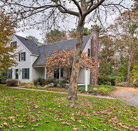 Beautiful Farmhouse with Patio - 4 Mi to Beach - Accommodation Alabama