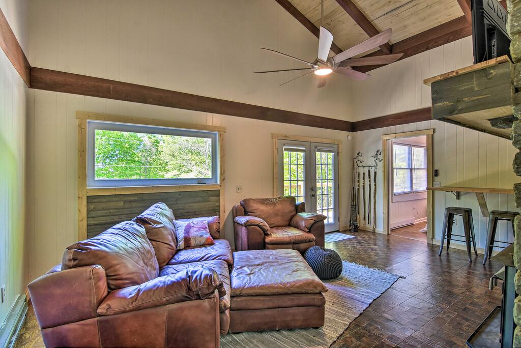 Beech Mountain Getaway With Deck & Fire Pit! - thumb 3