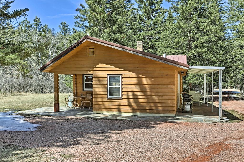 Black Hills Historic Cabin-Fireplace, Grill And Deck - thumb 0