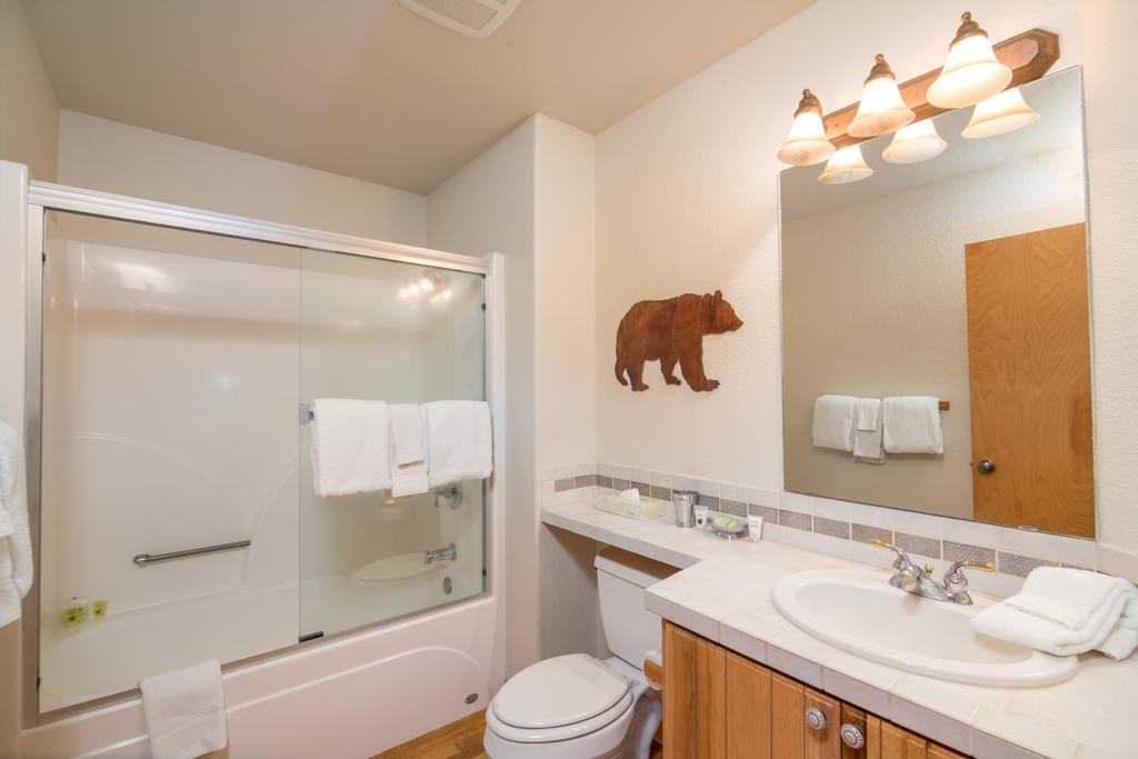 Blue Grouse 4-Sunriver Vacation Rentals By Sunset Lodging - thumb 1