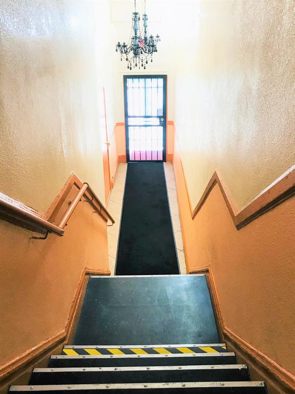 Boston Hotel - thumb 3