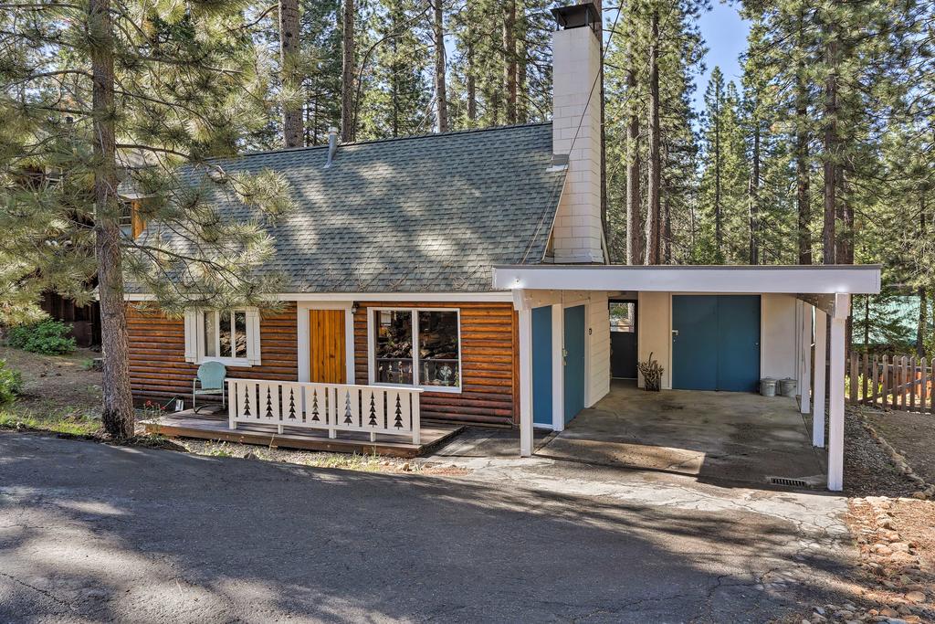 Boutique & Artsy Log Cabin In North Lake Tahoe! - thumb 2
