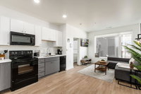 BRAND NEW GORGEOUS 1BR APARTMENT I GYM  FREE PARK Accommodation Alabama