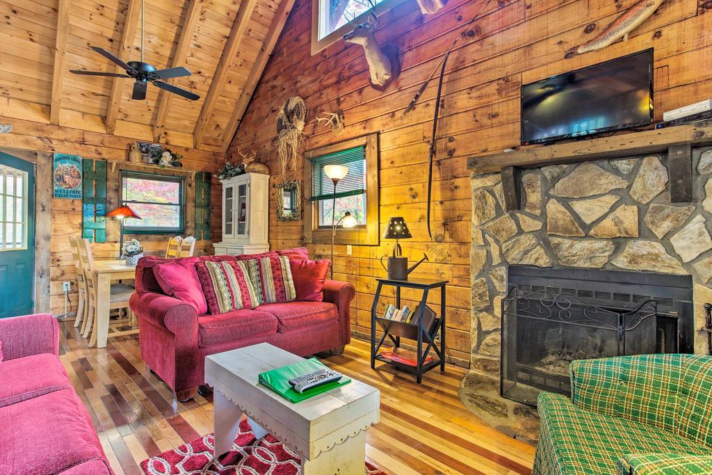 Bryson City Cabin With Deck - Near Smoky Mountains! - thumb 2