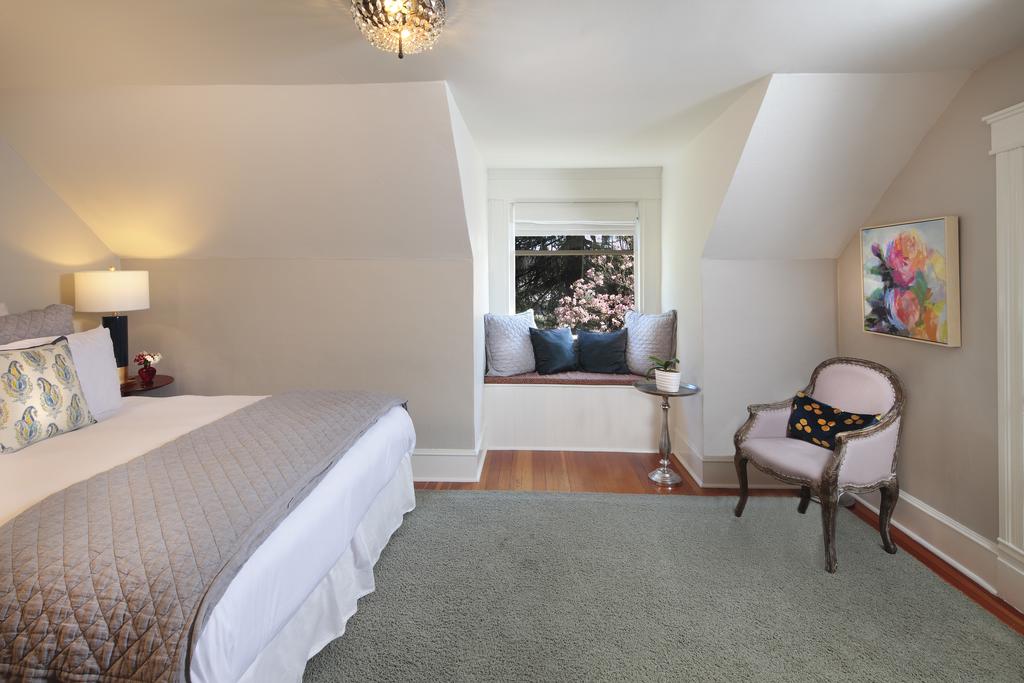 Calderwood Inn - thumb 2