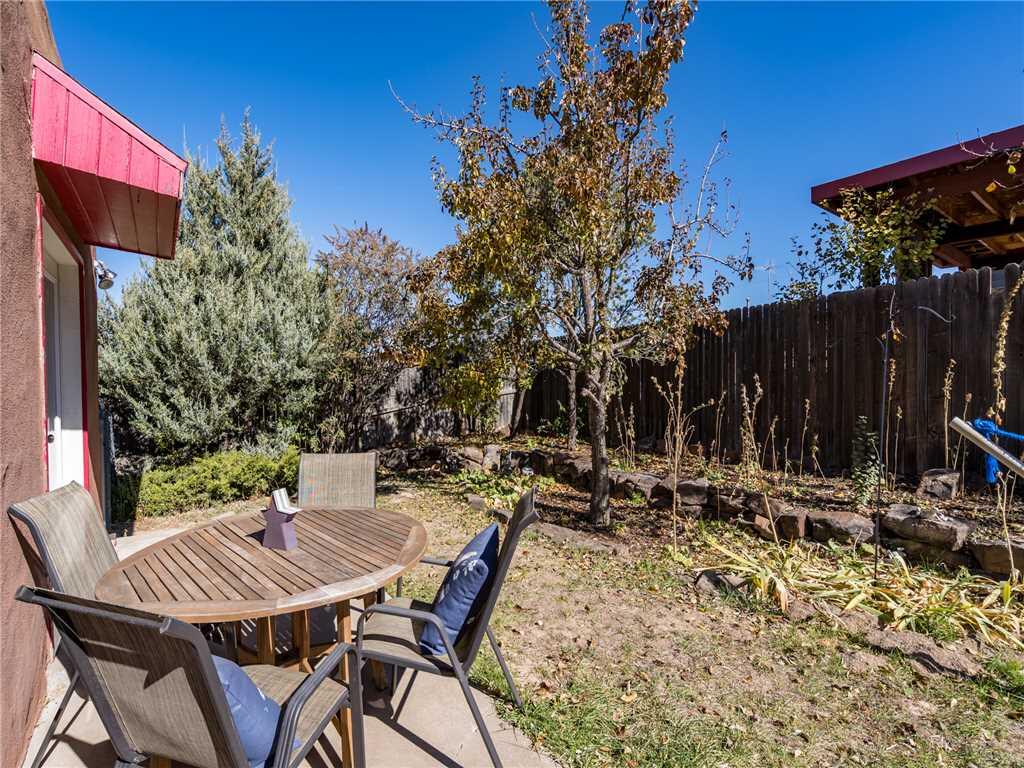 Calle Carmilita, 2 Bedrooms, WiFi, Fenced Yard, Sleeps 4 - thumb 1