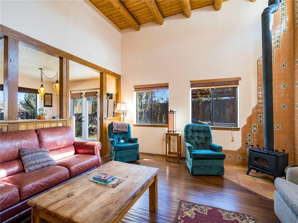 Calle Carmilita, 2 Bedrooms, WiFi, Fenced Yard, Sleeps 4 - thumb 0