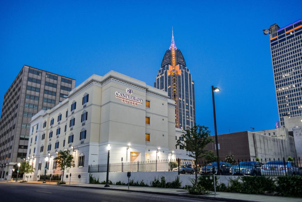 Candlewood Suites Mobile-Downtown - thumb 0