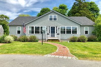 Cape Cod Escape Newly Renovated- Walk to Beach Accommodation Alabama