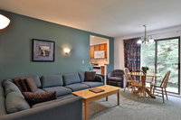 Cedarbrook Queen Suite 108 Accommodation Alabama