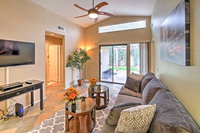 Central Corona House w/ Spacious Backyard Accommodation Alabama