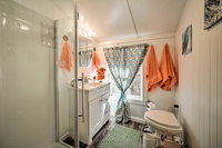 Charlottesville Cottage with Yard 5Mi to UVA Campus Accommodation Alabama