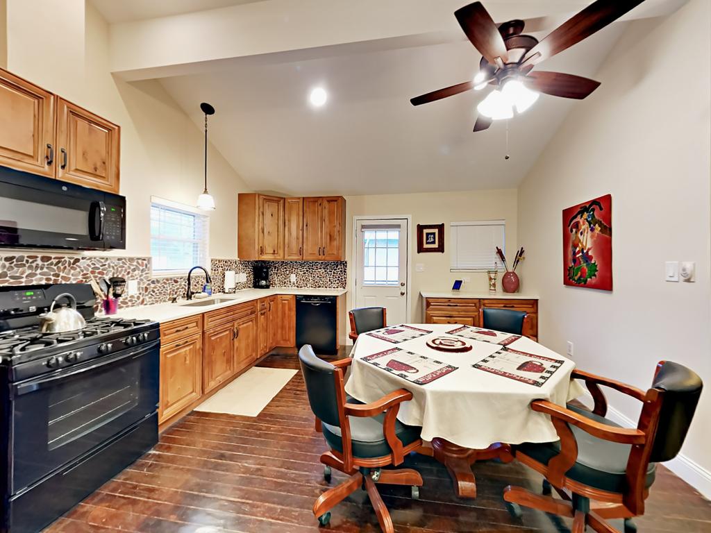 Charming East Austin Home - thumb 2