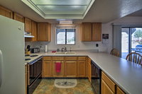 Charming Home-4 Mi to Lake Havasu  London Bridge Accommodation Alabama