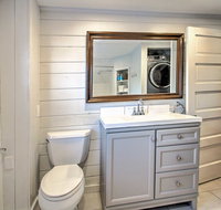 Charming Pine Point Cottage - 2 Blocks to Ocean! - Accommodation Alabama