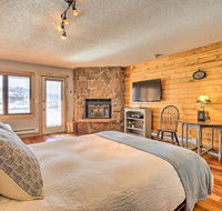 Charming Resort-Style Retreat 2mi to Granby Ranch - Accommodation Alabama