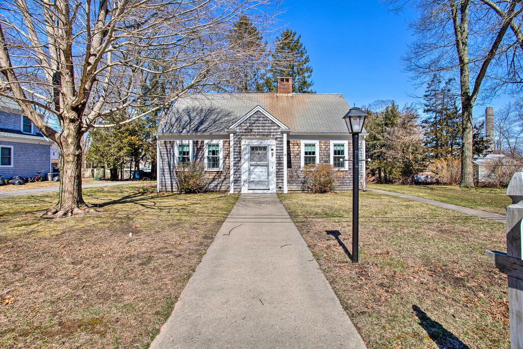 Charming Sandwich Cottage By Cape Cod Canal! - thumb 2