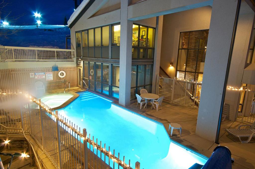 Chateau Chamonix - CX113 - thumb 1