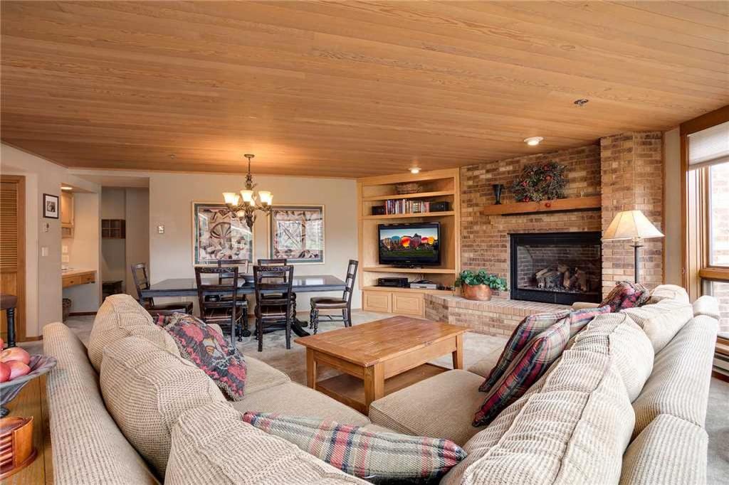 Chateau Chamonix - CX124 - thumb 0