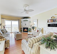 Chic Beachside Condo w/ Pool & Bayfront Balcony condo - Accommodation Alabama