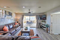 Chic Lakefront Condo with Overlooking London Bridge Accommodation Alabama