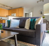 Classic 1BR Apt Walk to Everything - Accommodation Alabama