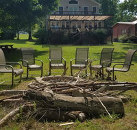 Claytor Lake Waterfront on Beach Drive - Accommodation Alabama