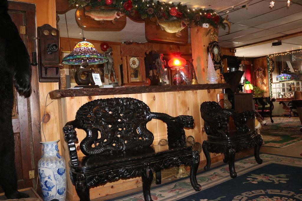 Colonial Inn - thumb 3