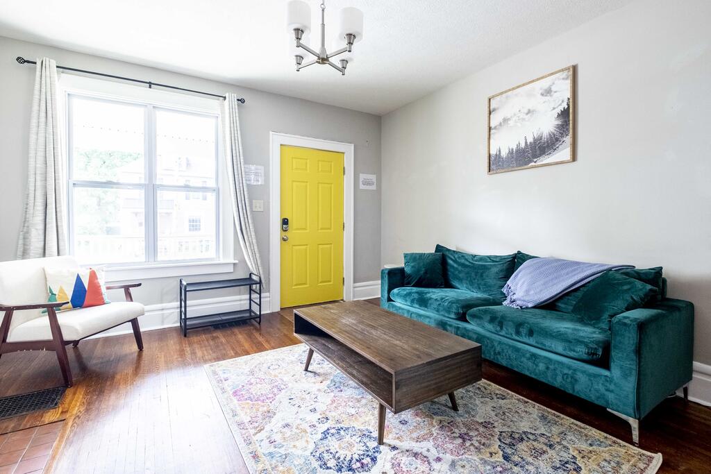 Columbus - Modern & Stylish 5-Bedroom Home - Perfect For Groups (2394) - thumb 3