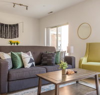 Comfy and Spacious 2BR Foodie Paradise - Accommodation Alabama