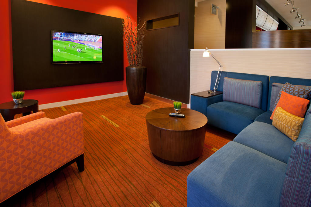 Courtyard By Marriott Bakersfield - thumb 2