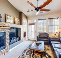 Cozy Granby Getaway - Accommodation Alabama