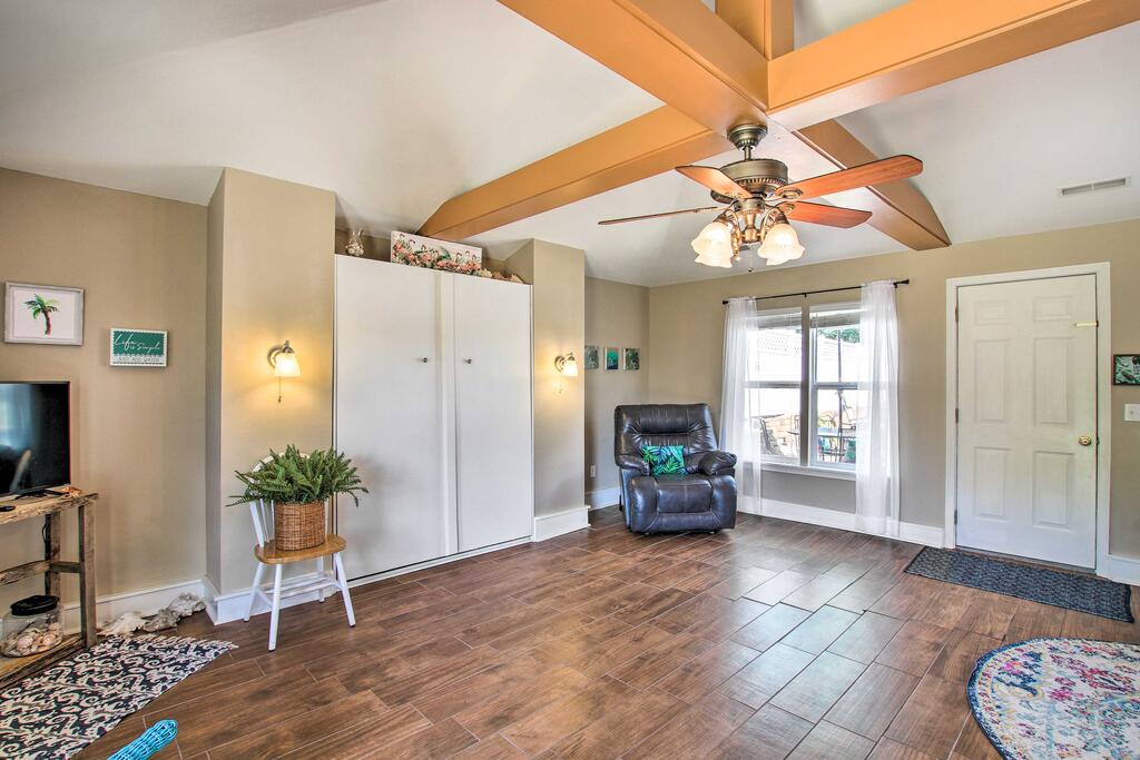 Cozy Ironton Cabin With Shared Pool & Patio! - thumb 3