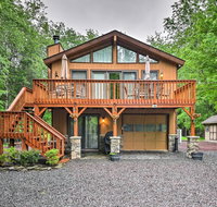 Cozy Lake Wallenpaupack Home with Community Amenities - Accommodation Alabama