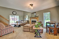 Creekfront Lincoln Home Steps from Downtown Accommodation Alabama