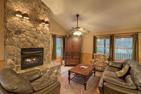 Booking Almond Accommodation Alabama