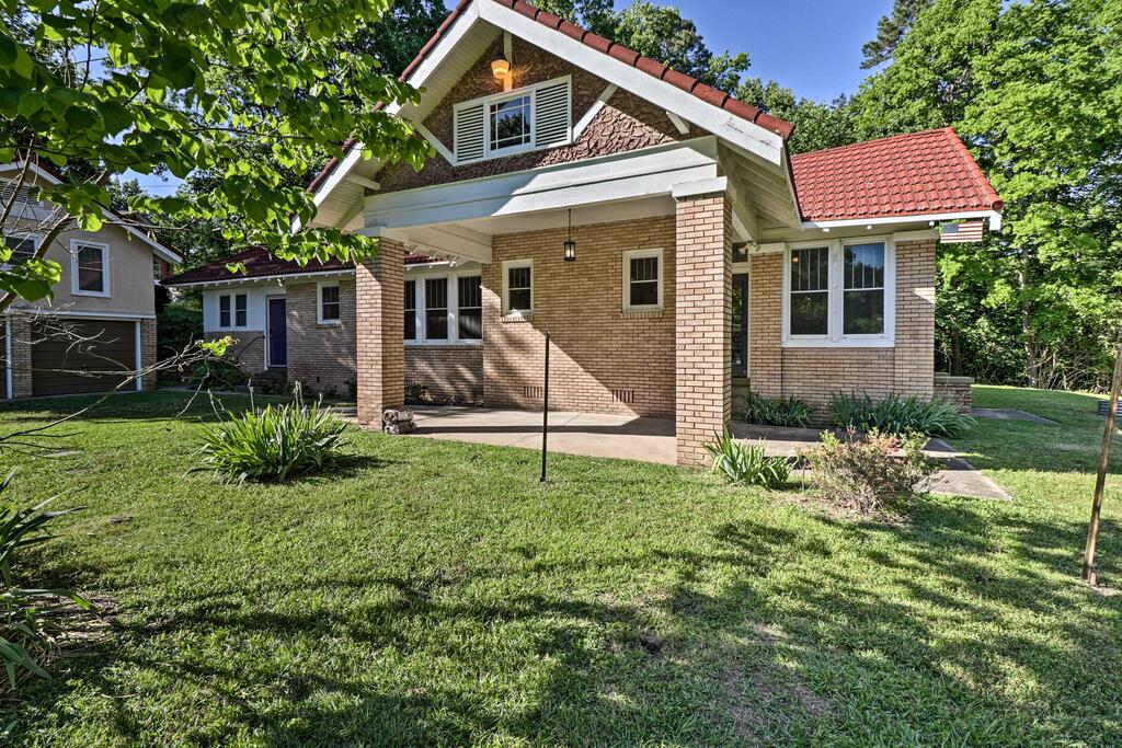 Cyclers Hot Springs Hub Less Than 2 Mi To Bike Trail - thumb 0