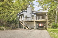 Deep Creek Lake Cottage with Hot Tub Billiards Accommodation Alabama